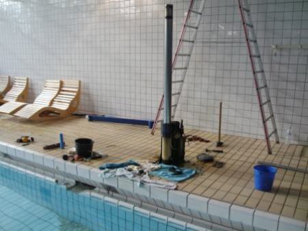 Unter Wasser Fliesen ausgewechselt
